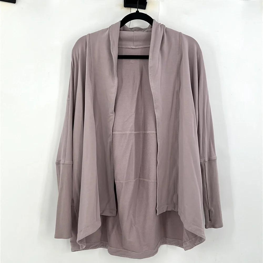 Lululemon Back In Action Wrap Smoky Blush - Picture 3 of 8